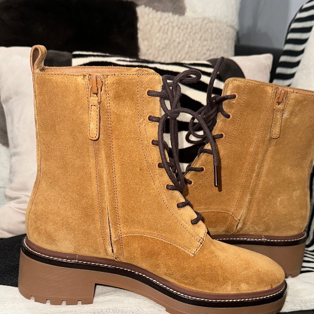 NWOT TORY BURCH Miller Lug Sole Booties - Picture 7 of 11